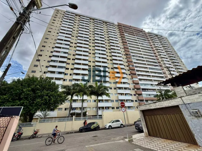Vende-se apartamento com 3 quartos, sendo 3 suítes - Monte Castelo