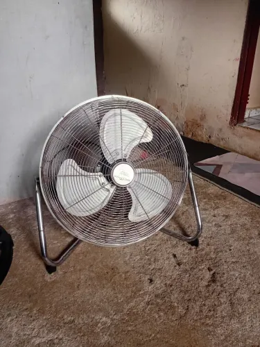 Ventilador com um defeito pequeno