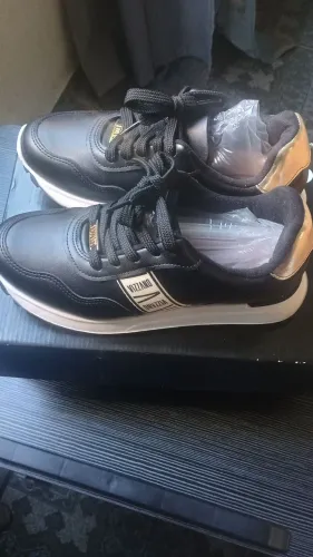 Vendo tenes feminino (Vizzano detalhe Metalizado original) sem uso só tirado da caixa n,36