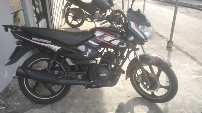 Eu estou vendiendo mi moto único dueño 2023