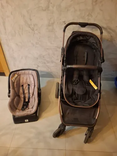 carrinho de bebê moisés com bebe conforto galzerano (modelo Zoe)