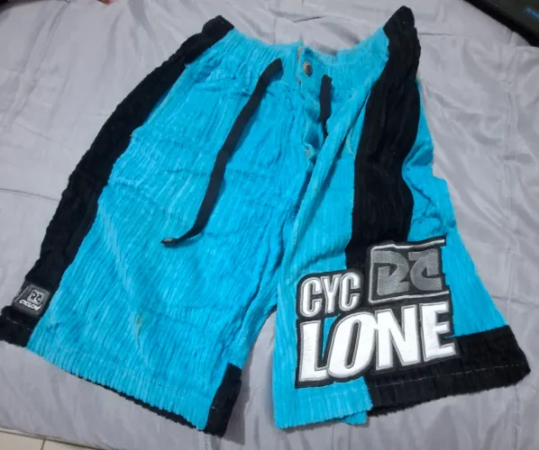 VENDO BERMUDA CYCLONE VELUDO