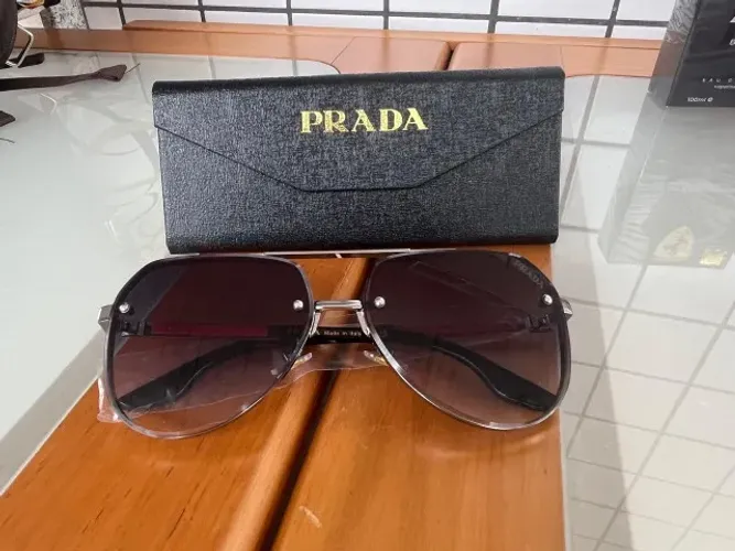 oculos de sol prada
