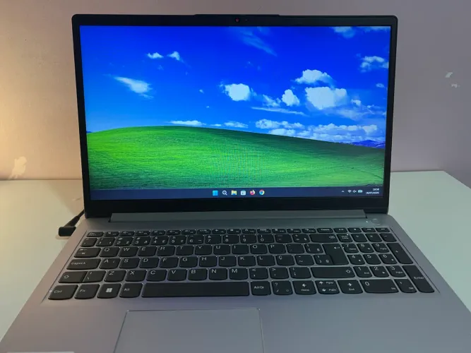 Notebook Lenovo IdeaPad 1 AMD Ryzen 3 (SSD 256GB / 4GB RAM