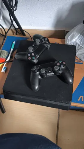 Playstation 4 Slim