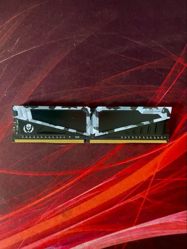 Memória ram 8GB DDR4 3000MHZ