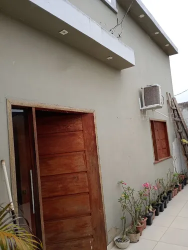 Vendo uma casa