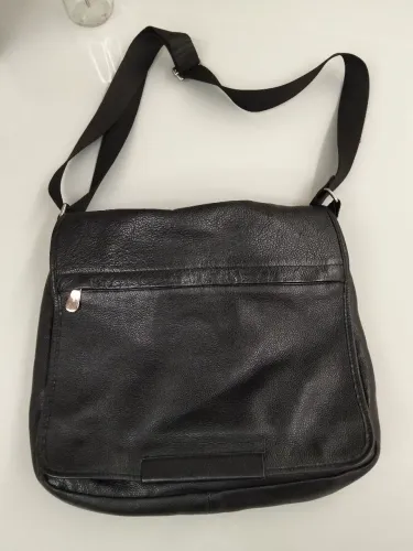 Bolsa Lateral COURO