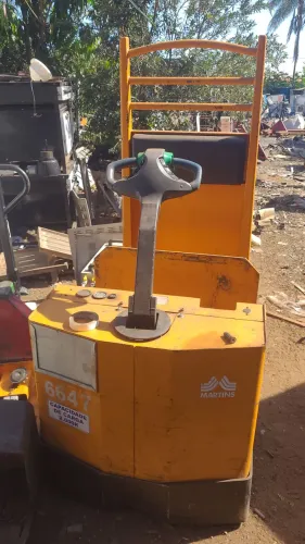 Lote de transpaleteira leia o anuncio