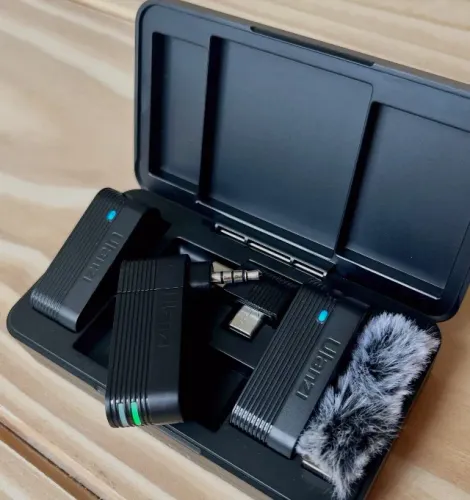 Kit 2 Microfones sem fio Ulanzi A100 (NOVO) - P/ Celular e Câmera