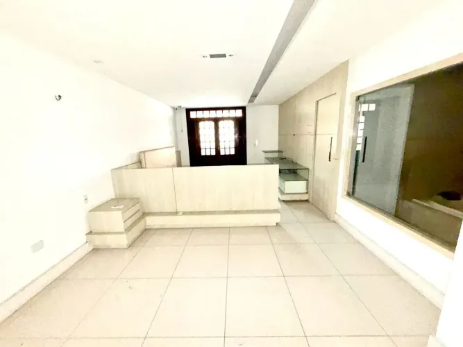 Imóvel para aluguel tem 110 metros quadrados com 3 quartos em Parreão - Fortaleza - CE