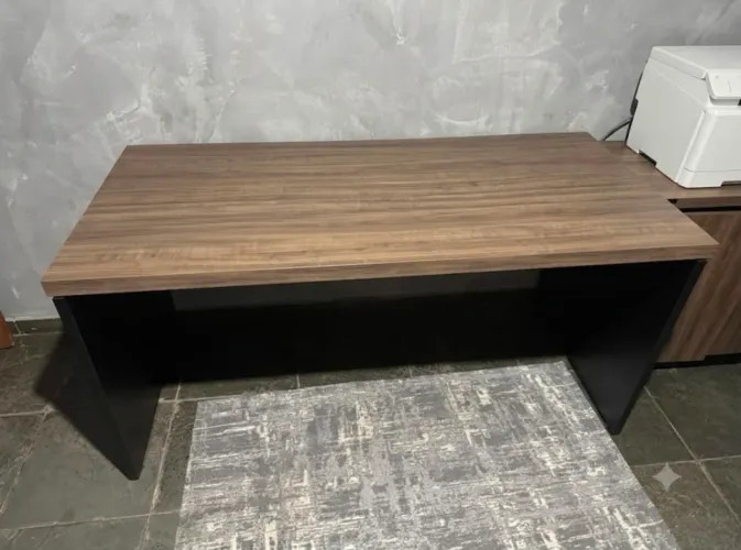 MESA PARA ESCRITÓRIO