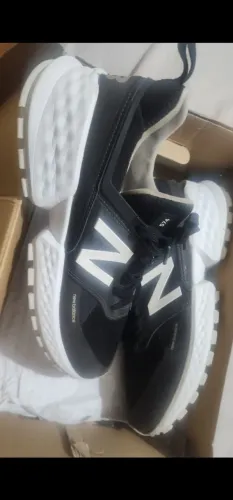 Tênis New Balance 44 novo