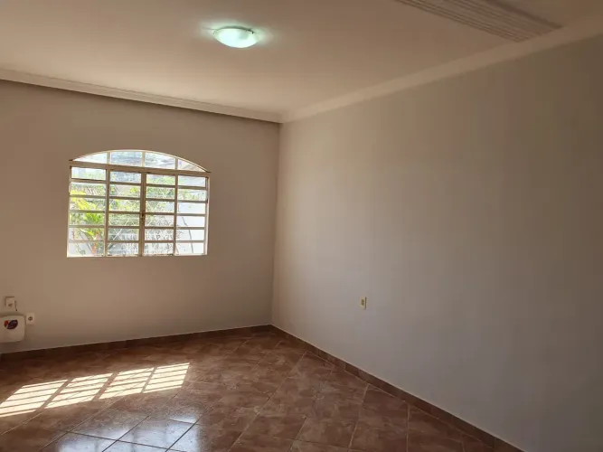 Imóvel para venda com 202 metros quadrados com 3 quartos em São Carlos - Anápolis - GO