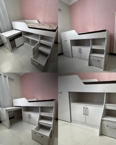 Cama com escrivaninha