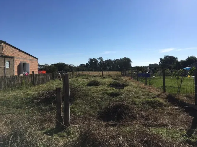Terreno Povo Novo, Rio Grande 300m2/ 10X30 Com usucapião/regularização em andamento