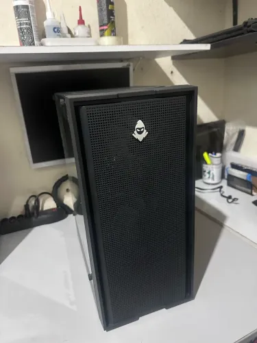 Gabinete Gamer com fans led colorido