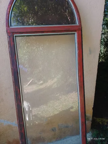 Janela de ferro basculante