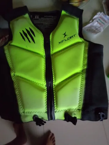 Colete de jet sky novinho 