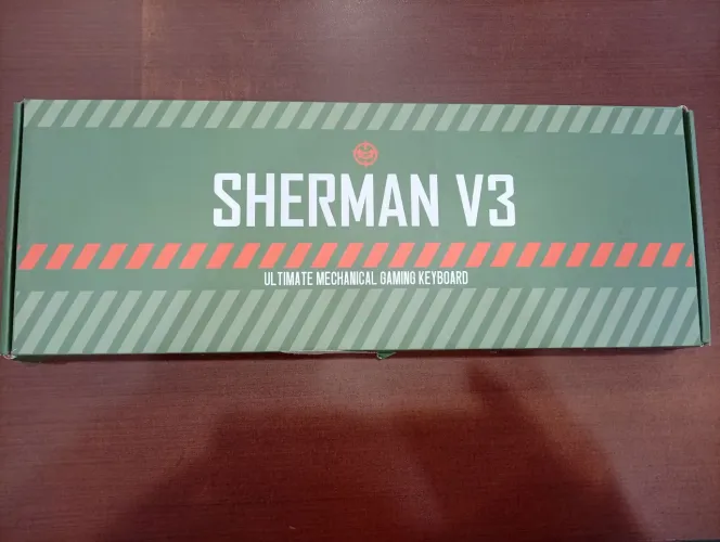 Teclado gaming Sherman V3 na Caixa