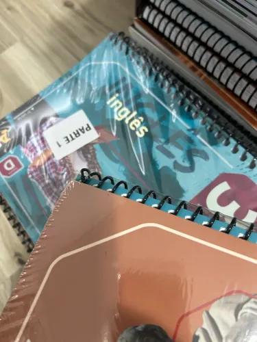 Doação livros ensino médio 