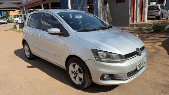 Volkswagen Fox Comfortline 1.6 Flex 8V 5P 2018