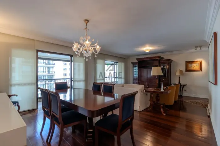 Apartamento para venda em Campo Belo com 4 quartos, sendo 4 suítes, 178m²