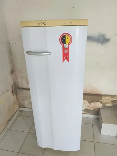 Geladeira Electrolux 290 Litros