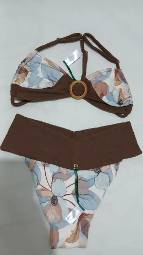 BIQUÍNI NOVO MARROM COM ARGOLA DOURADA. VALORIZA O CORPO. 10 REAIS. BARATO PRA VENDER HJ