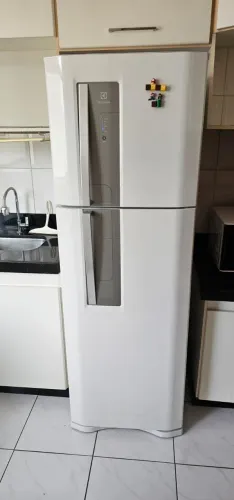 Geladeira Electrolux DF42 - 382 L