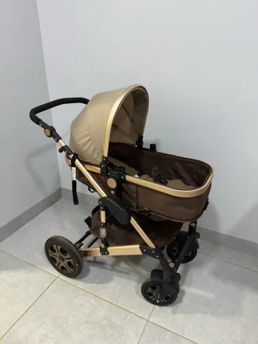 CARINHO DE BEBÊ EUROPEU