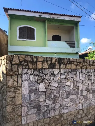 Casa para locação com 4 quartos, sendi 1 suíte - Parque Santo Antônio, Campos dos Goytacaz