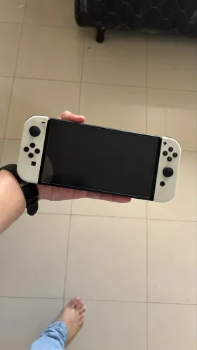 Nintendo Switch OLED Desbloqueado + Case + Acessórios Completos
