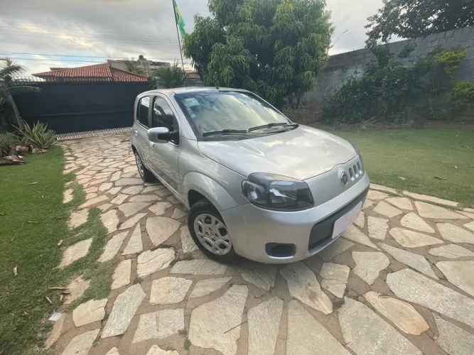 Fiat Uno Vivace Celeb. 1.0 EVO F.flex 8V 5P 2016