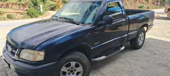 Chevrolet S10 Pick-up Std. 2.2 MPFI / EFI 2000