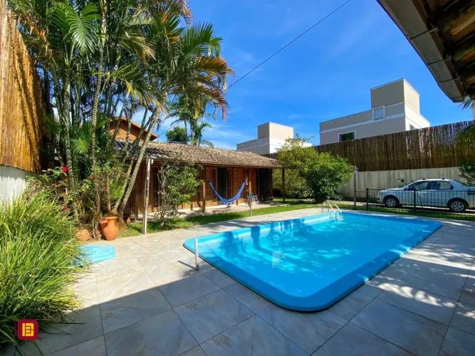 Propriedade à venda no Ribeirão da Ilha - Florianópolis