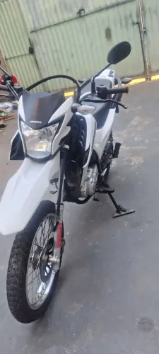 Honda Broz 160  Ano  2023  baixo km 