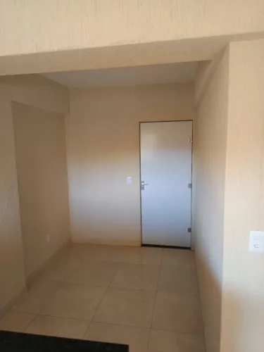 Alugo Apartamento com dois quartos