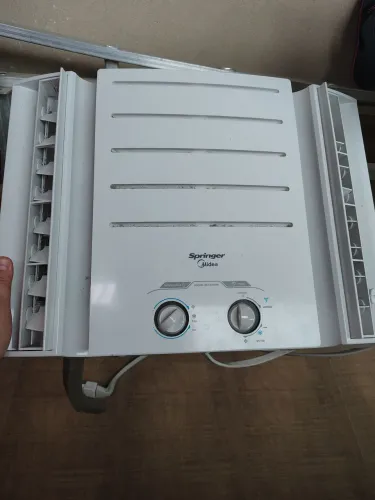Ar condicionado Splinter,Pouco tempo de uso.