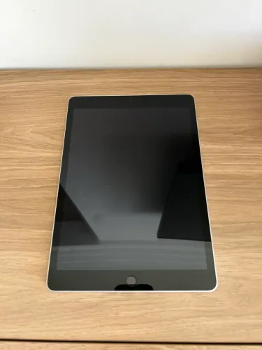 iPad 9 64gb Prata