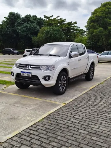 Mitsubishi L200 Triton HPE 3.2 CD TB Int.diesel AUT 2015