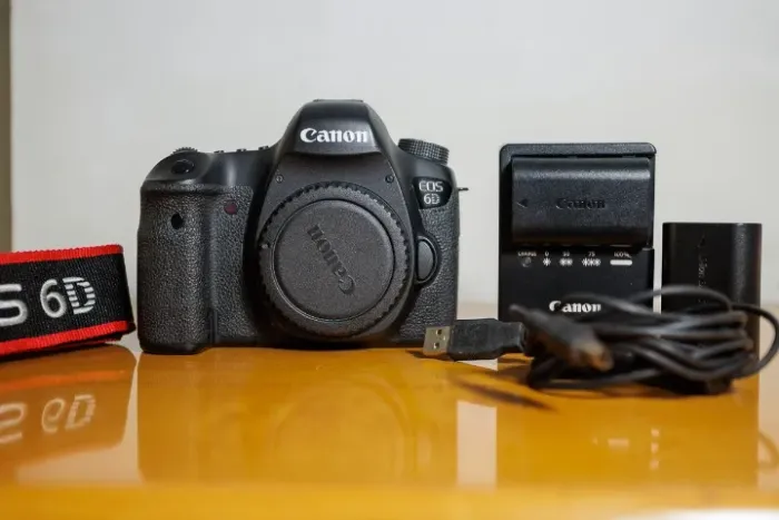 Vendo Canon 6D - Full Frame - Perfeito Estado de Conservação