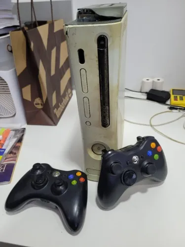 Xbox 360 Fat Desbloqueado LT Console Original 2 Controles Funciona