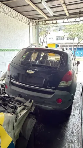 Captiva 2011 2012 Batida Sucata em Peças Motor 2.4 Caixa Atutomática Amortecedor Portas Gm