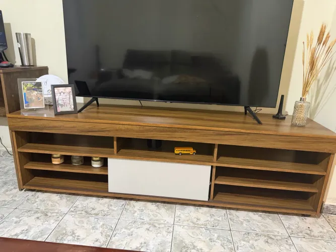 Rack para TV 1,80
