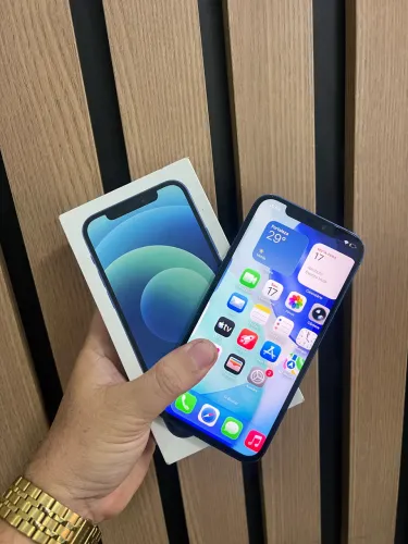 iPhone 12