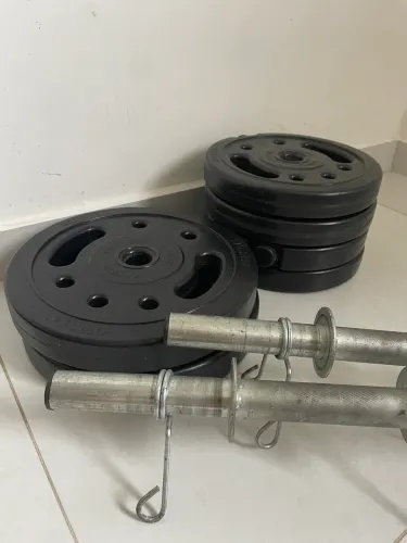 Kit 22kg anilhas com 2 barras e 4 presilhas 