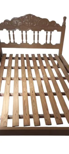 Cama casal madeira maciça, leia a descrição do anúncio