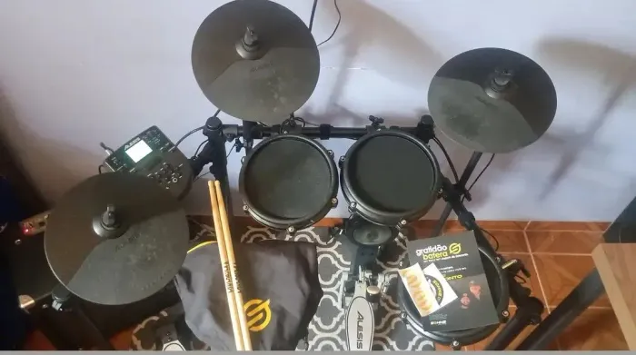 Bateria Eletrônica Alesis Nitro Mesh