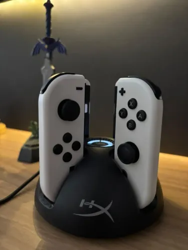 HyperX ChargePlay Quad - Carregador para múltiplos Joy-Cons Nintendo Switch
